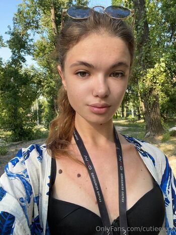 Full leaked Cutieexxx private onlyfans photo