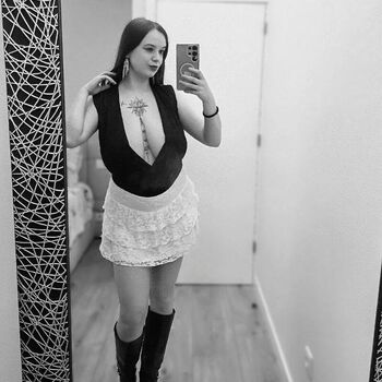 Full leaked Cvale private onlyfans photo