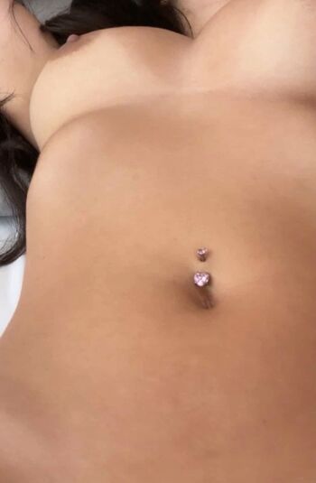 Full leaked Feet/ private onlyfans photo