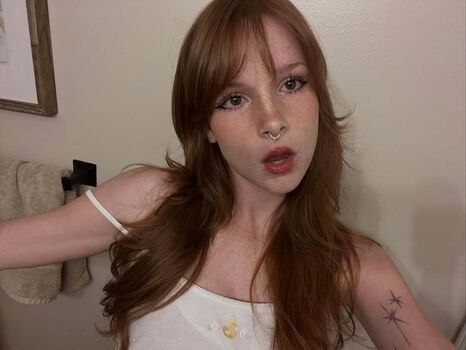 Full leaked Daffadil private onlyfans photo