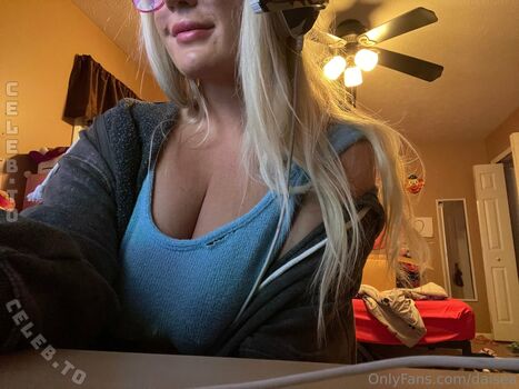 Full leaked Daisea page private onlyfans photo