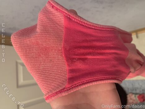 Full leaked Daisea page private onlyfans photo