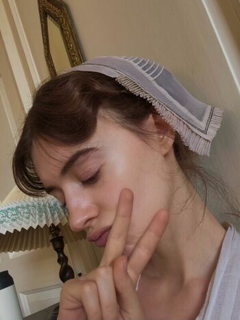 Daisy Edgar-Jones