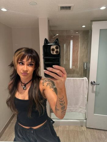 Dakota Kai