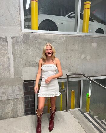 Full leaked Darci lynne farme private onlyfans photo