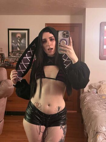 Full leaked Darkscaryswamp private onlyfans photo