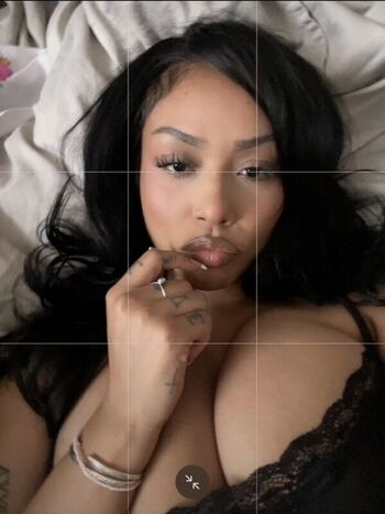 Full leaked Dashofkitty private onlyfans photo