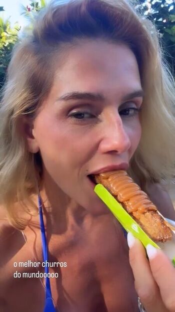 Deborah Secco