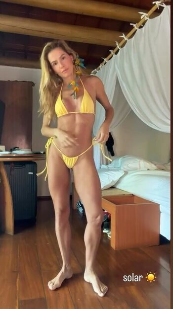 Deborah Secco