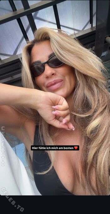 Full leaked Deeanaofficial private onlyfans photo