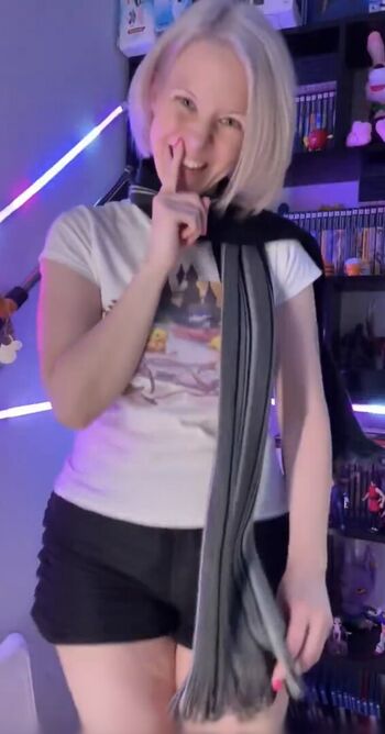 Full leaked Deegee private onlyfans photo