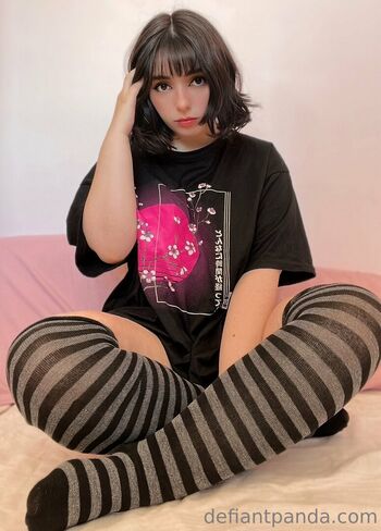 Full leaked Defiantpanda private onlyfans photo