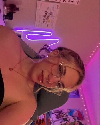 Full leaked Defnotdes private onlyfans photo