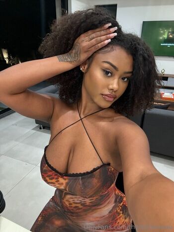Full leaked Dejarennae private onlyfans photo