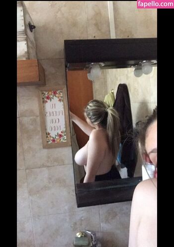 Full leaked Delfysele private onlyfans photo