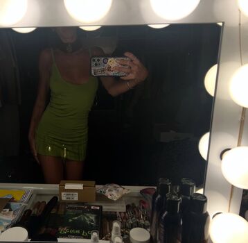 Full leaked Delilah belle hamlin private onlyfans photo