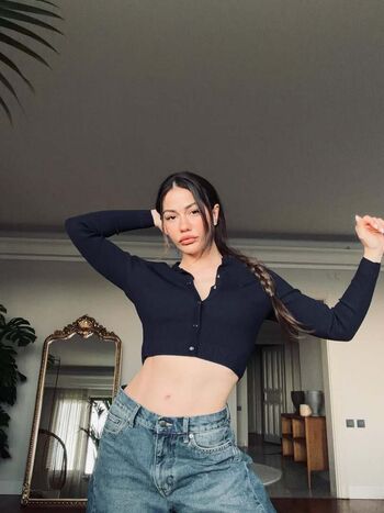 Full leaked Demet ozdemir private onlyfans photo