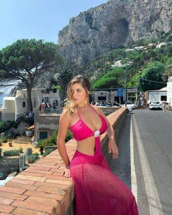 Full leaked Demi rose private onlyfans photo
