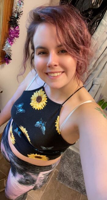 Full leaked Desimae private onlyfans photo