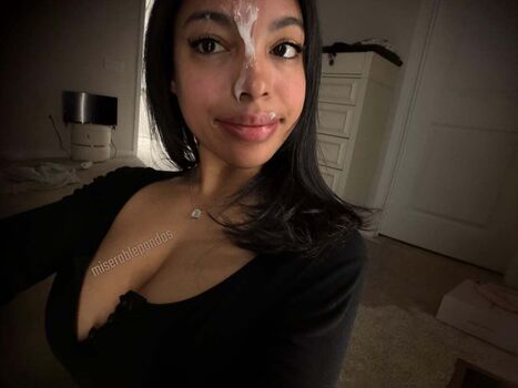 Full leaked Desireava private onlyfans photo