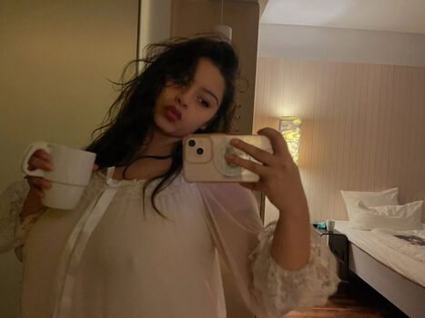 Full leaked Desiresdiary private onlyfans photo