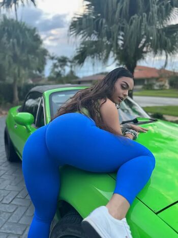 Full leaked Dessiedesires private onlyfans photo