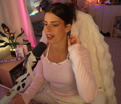 Full leaked Develique page private onlyfans photo
