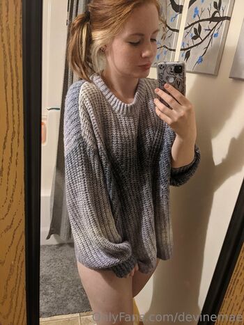 Full leaked Devinemae private onlyfans photo