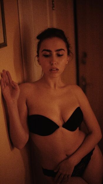 Full leaked Dia kravts royssdia page private onlyfans photo