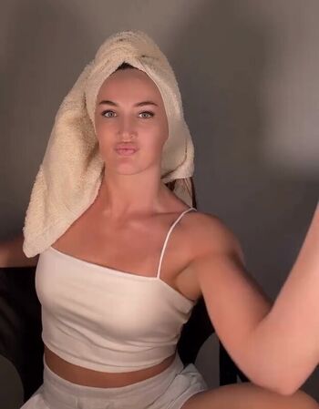 Full leaked Diana avsaragova page private onlyfans photo