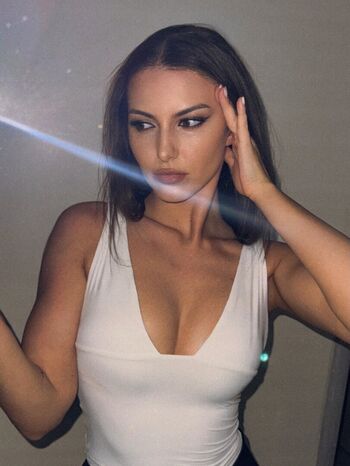 Full leaked Dianafirtea private onlyfans photo