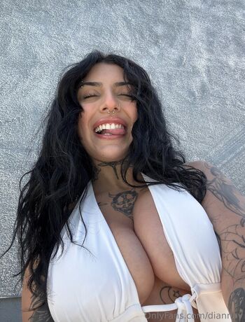Full leaked Diannav  page private onlyfans photo