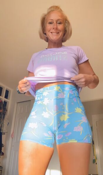 Full leaked Dina brown private onlyfans photo