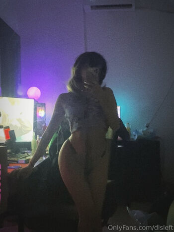 Full leaked Disleft private onlyfans photo