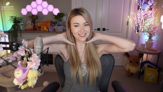 Full leaked Dizzykitten private onlyfans photo