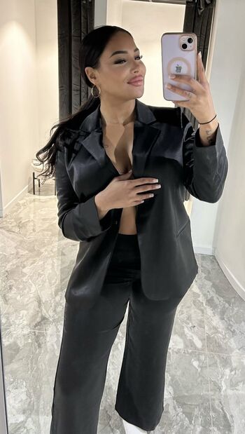Full leaked Djenamelia private onlyfans photo