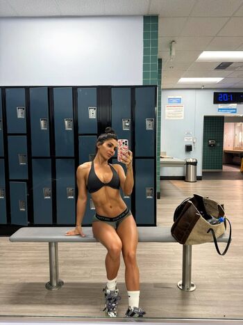 Full leaked Dnzsypnr private onlyfans photo
