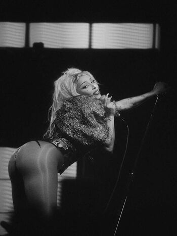 Full leaked Doja cat  page private onlyfans photo