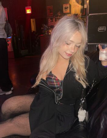 Full leaked Dollblush page private onlyfans photo