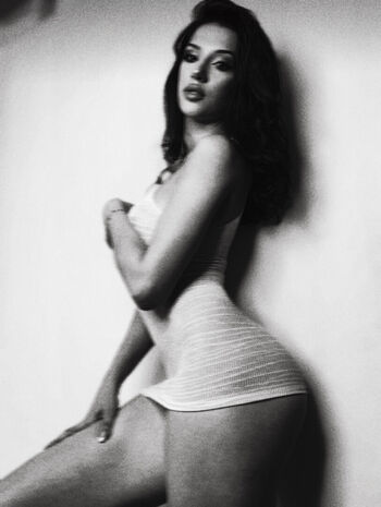 Full leaked Donnafetro private onlyfans photo