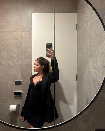 Full leaked Donya dadrasan page private onlyfans photo