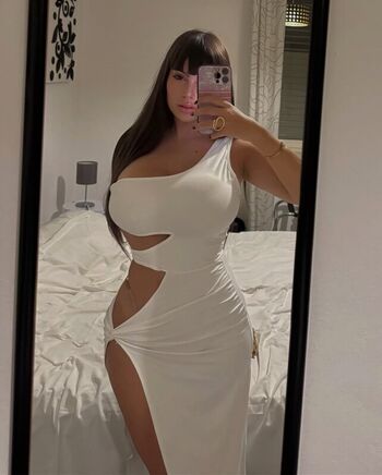 Full leaked Doriana arena page private onlyfans photo