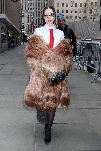 Full leaked Dove cameron page private onlyfans photo