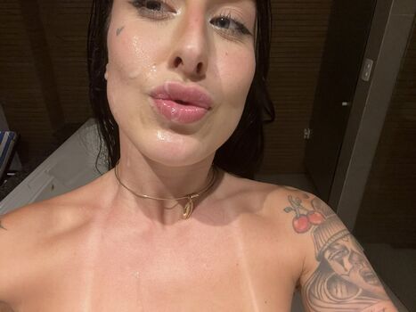 Full leaked Dreamredx private onlyfans photo