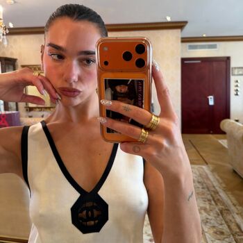 Full leaked Dua lipa  page private onlyfans photo