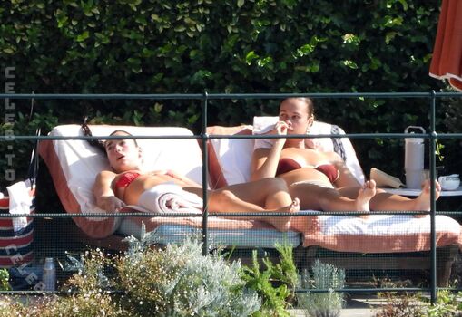 Full leaked Dua lipa private onlyfans photo
