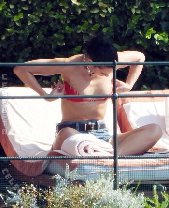 Full leaked Dua lipa private onlyfans photo