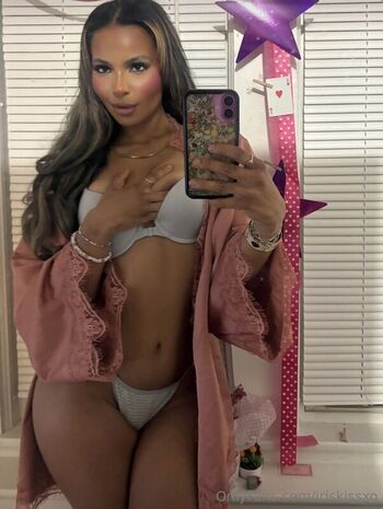 Full leaked Duhitsiris private onlyfans photo
