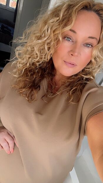 Full leaked Dutchycurves private onlyfans photo