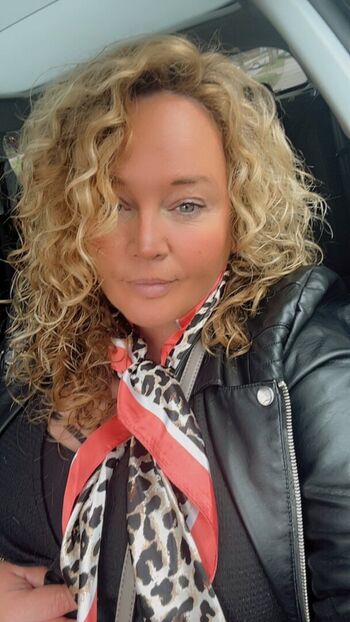Full leaked Dutchycurves private onlyfans photo